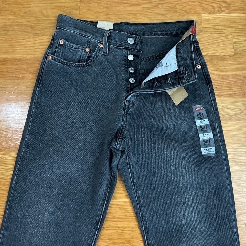 NWT Levi’s 501 Cropped Jeans High Rise Straight Button Fly size 4 or 12 New $80 - Picture 7 of 13